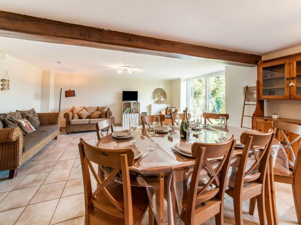 Holiday home In With Natural Surroundings Waimes